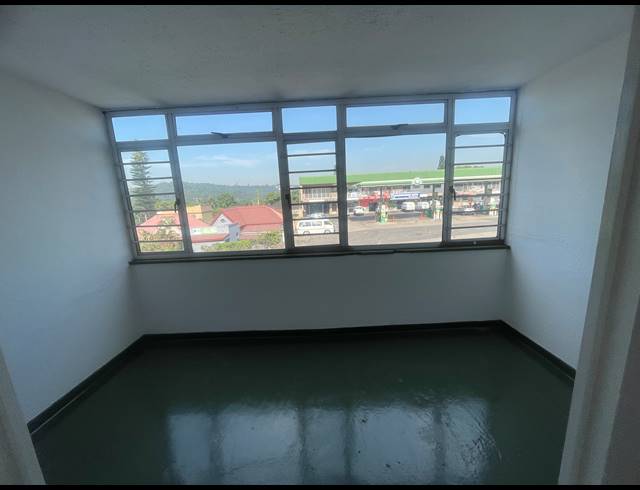 1 BEDROOM APARTMENT TO LET IN SEA VIEW